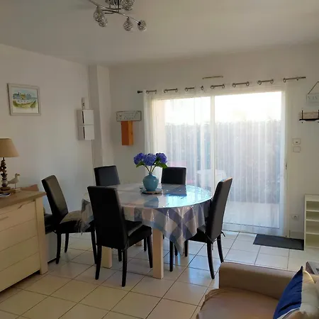 Apartmán T3, 2ch, A Pied, 50m Plage, Pointe Du Bec *