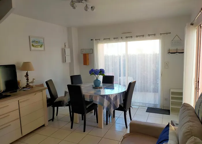 Apartmán T3, 2ch, A Pied, 50m Plage, Pointe Du Bec *